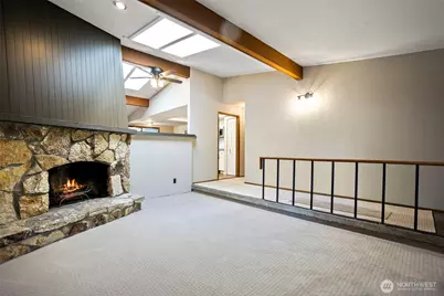 22201 NE 2nd Street, Sammamish, WA 98074 - Photo 3