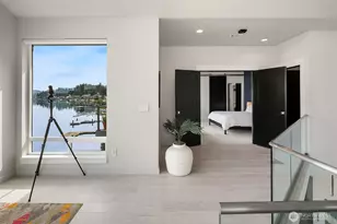 3828 W Lake Sammamish Pkwy SE, Bellevue, WA 98008 - Photo 15