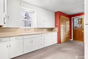 1014 and 1014 1/2 S Lawrence St, Tacoma, WA 98405 - Photo 7