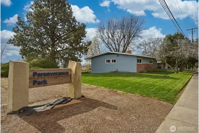 950 SE 12th Street, College Place, WA 99324 - Photo 31