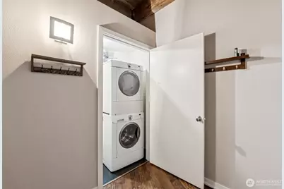 1408 12th Avenue #201, Seattle, WA 98122 - Photo 17