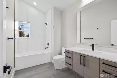 503 NE 42nd Street, Seattle, WA 98105 - Photo 15