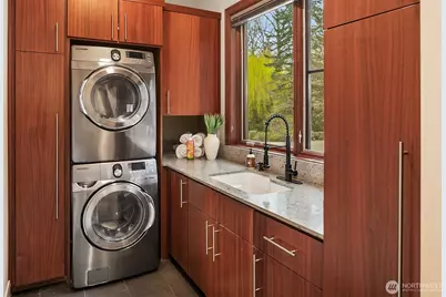 1018 E Lake Sammamish Parkway SE, Sammamish, WA 98075 - Photo 19