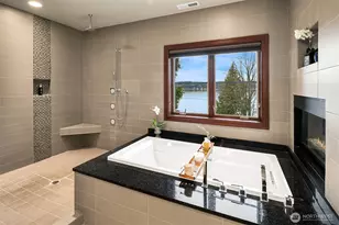 1018 E Lake Sammamish Pkwy SE, Sammamish, WA 98075 - Photo 23