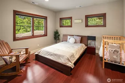 1018 E Lake Sammamish Parkway SE, Sammamish, WA 98075 - Photo 27