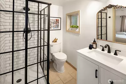 1018 E Lake Sammamish Parkway SE, Sammamish, WA 98075 - Photo 39