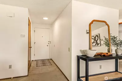 919 207th Avenue NE, Sammamish, WA 98074 - Photo 5