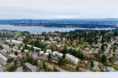 3212 81st Place SE #C301, Mercer Island, WA 98040 - Photo 3