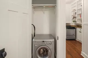 129 Warren Ave N, Seattle, WA 98109 - Photo 13