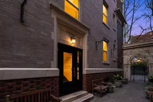 129 Warren Ave N, Seattle, WA 98109 - Photo 15