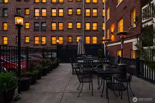 129 Warren Ave N, Seattle, WA 98109 - Photo 17