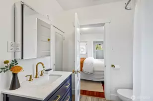 5812 46th Ave S, Seattle, WA 98118 - Photo 25