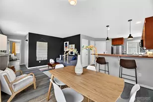 321 E Thomas St, Seattle, WA 98102 - Photo 3