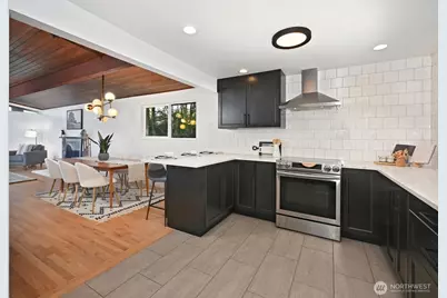 13525 4th Avenue NE, Seattle, WA 98125 - Photo 9