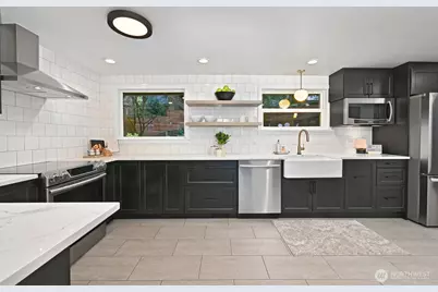 13525 4th Avenue NE, Seattle, WA 98125 - Photo 11