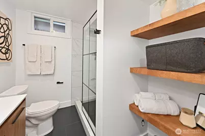 13525 4th Avenue NE, Seattle, WA 98125 - Photo 27