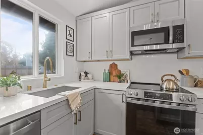 917 Ryan Court, Snohomish, WA 98290 - Photo 11