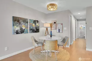 2350 10th Ave E, Seattle, WA 98102 - Photo 11