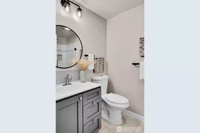 2350 10th Avenue E #111, Seattle, WA 98102 - Photo 17