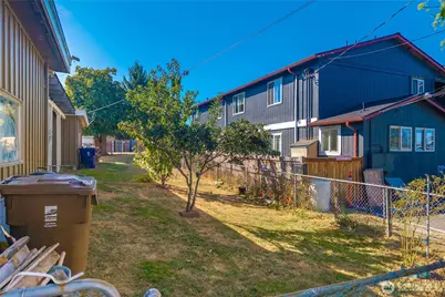 1561 S 35th Street, Tacoma, WA 98418 - Photo 3
