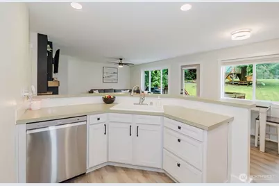 2000 Martin Avenue E, Port Orchard, WA 98366 - Photo 13