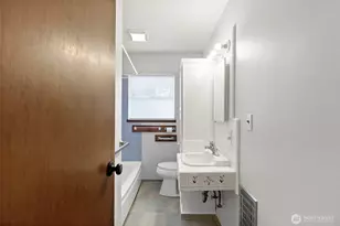 1105 21st St SW, Puyallup, WA 98371 - Photo 17