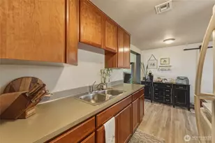 1557 J St, Walla Walla, WA 99362 - Photo 7