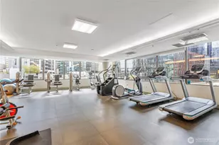 820 Blanchard St, Seattle, WA 98121 - Photo 25