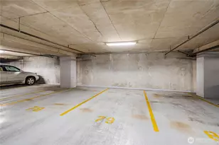 820 Blanchard St, Seattle, WA 98121 - Photo 21