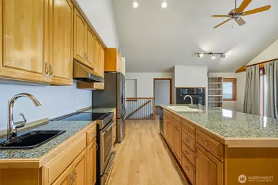 1288 Talagwa Lane, Camano Island, WA 98282 - Photo 13