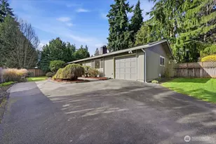 1329 N 183rd St, Shoreline, WA 98133 - Photo 3