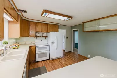 191 NE McWilliams Court, Bremerton, WA 98311 - Photo 11