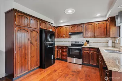 122 Alturas Drive, Kelso, WA 98626 - Photo 3