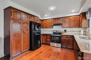 122 Alturas Dr, Kelso, WA 98626 - Photo 3