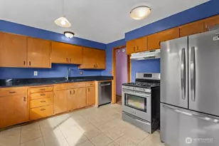 1306 S Monroe St, Tacoma, WA 98405 - Photo 9