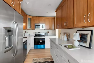 500 W Olympic Place #203, Seattle, WA 98119 - Photo 9