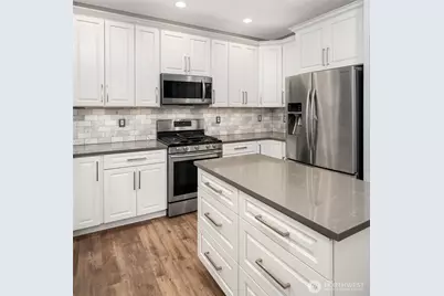 2009 62nd Loop SE, Auburn, WA 98092 - Photo 11