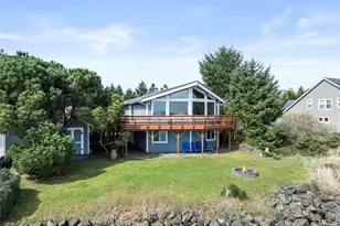 326 Harbor View Loop SE, Ocean Shores, WA 98569 - Photo 1