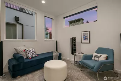 2330 W Plymouth Street #B, Seattle, WA 98199 - Photo 19