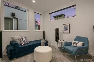 2330 W Plymouth St, Seattle, WA 98199 - Photo 19