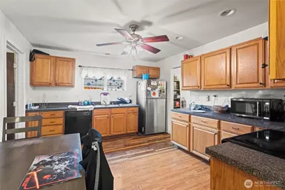 6828 Yakima Avenue, Tacoma, WA 98408 - Photo 7