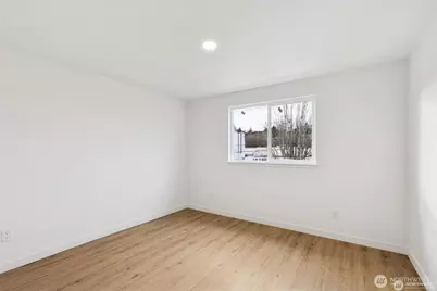 4002 Courtland Place S, Seattle, WA 98118 - Photo 17