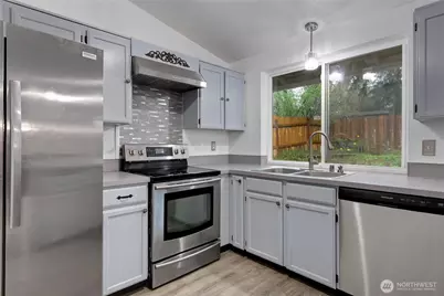 8600 Oxford Avenue SE, Lacey, WA 98503 - Photo 13