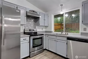 8600 Oxford Ave SE, Lacey, WA 98503 - Photo 13