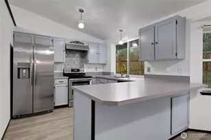 8600 Oxford Ave SE, Lacey, WA 98503 - Photo 11