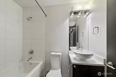 4417 N Corliss Avenue #B, Seattle, WA 98103 - Photo 7