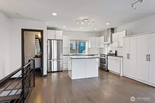 4417 N Corliss Ave, Seattle, WA 98103 - Photo 3