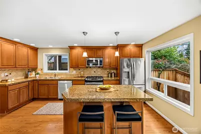 231 105th Avenue SE, Bellevue, WA 98004 - Photo 13