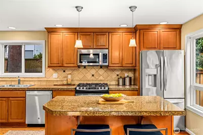 231 105th Avenue SE, Bellevue, WA 98004 - Photo 15