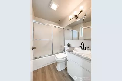 3429 Burke Avenue N #23, Seattle, WA 98103 - Photo 19